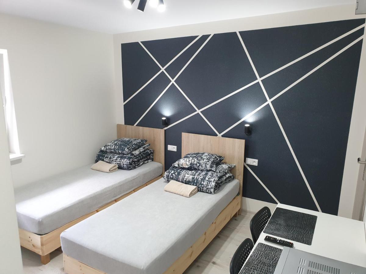 Nocleg Greys Brzeziny Exterior foto