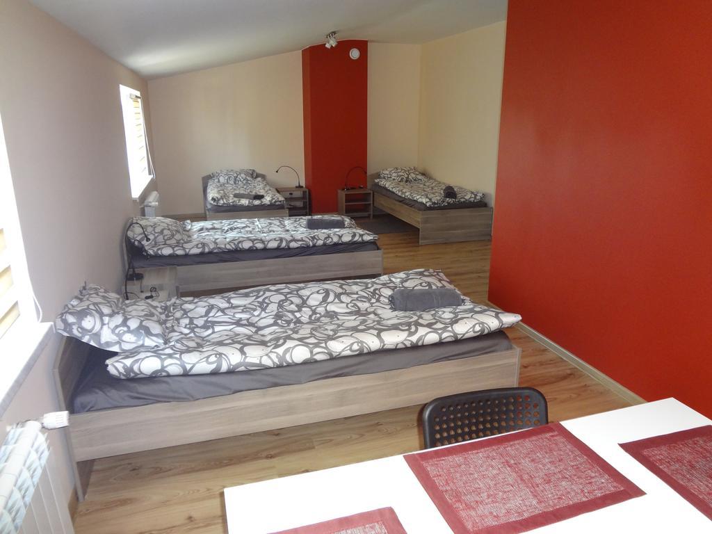 Nocleg Greys Brzeziny Exterior foto